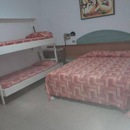 Hotel Giunchi Червія Екстер'єр фото